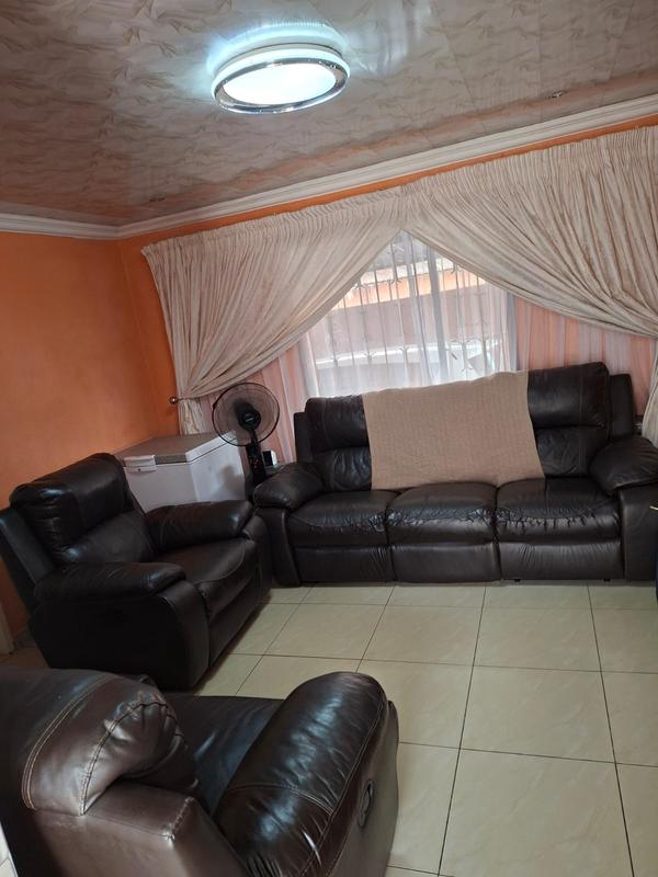 2 Bedroom Property for Sale in Mabopane North West